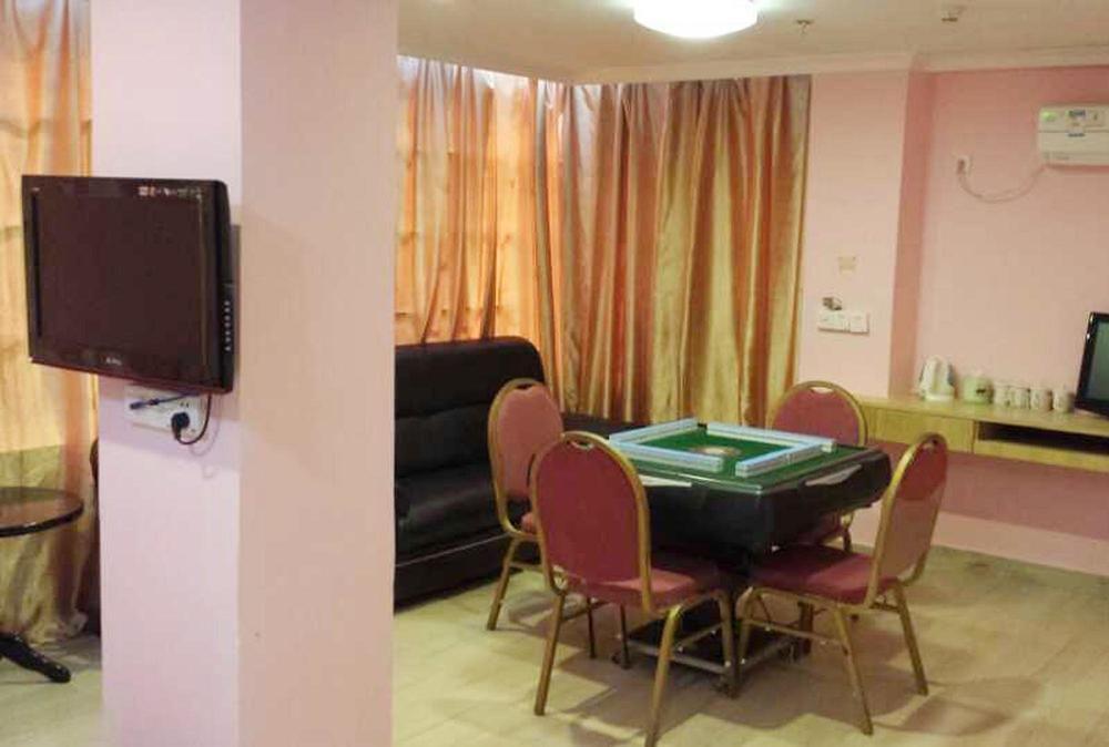Longxiang Hotel Canton Extérieur photo